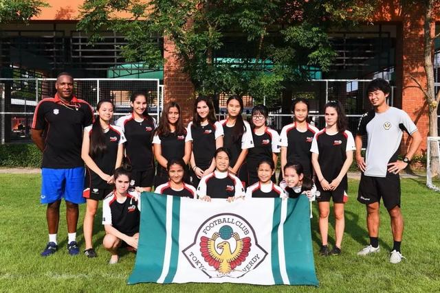 曼联11月最佳候选：奥纳纳、马兹拉维、迪亚洛